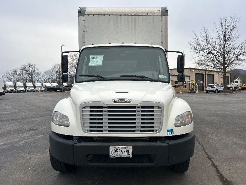 Medium Duty Box Truck-Light and Medium Duty Trucks-Freightliner-2019-M2-Salem-VA-410,278\n\t\tmiles-$ 21,000 - Image 2
