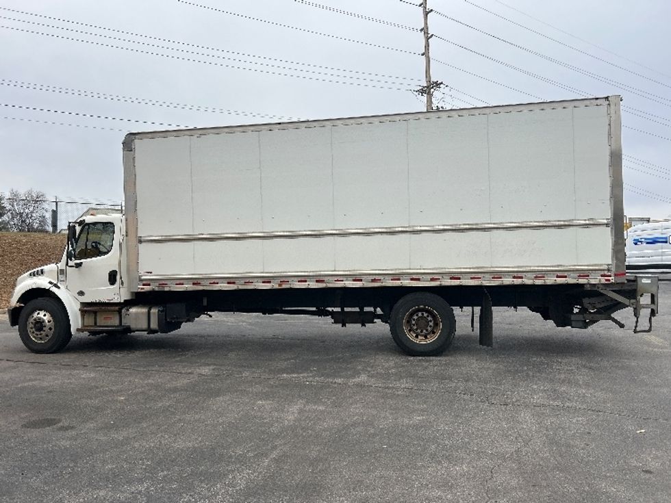 Medium Duty Box Truck-Light and Medium Duty Trucks-Freightliner-2019-M2-Salem-VA-410,278\n\t\tmiles-$ 21,000 - Image 4