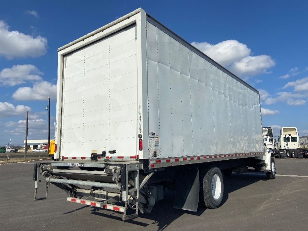 Medium Duty Box Truck-Light and Medium Duty Trucks-Freightliner-2019-M2-San Antonio-TX-112,119\n\t\tmiles-$ 62,750 - Image 12