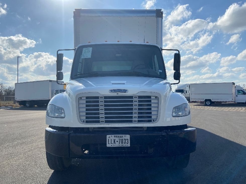 2019 Freightliner M2 106 Medium Duty photo 2