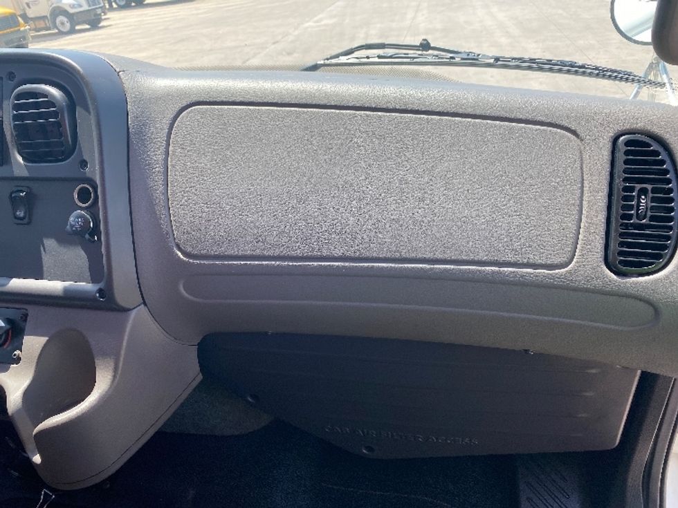 Medium Duty Box Truck-Light and Medium Duty Trucks-Freightliner-2019-M2-San Antonio-TX-119,396\n\t\tmiles-$ 59,750 - Image 19