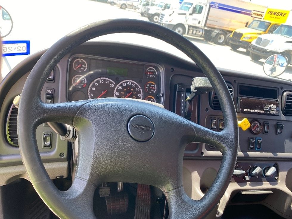 Medium Duty Box Truck-Light and Medium Duty Trucks-Freightliner-2019-M2-San Antonio-TX-119,396\n\t\tmiles-$ 59,750 - Image 20