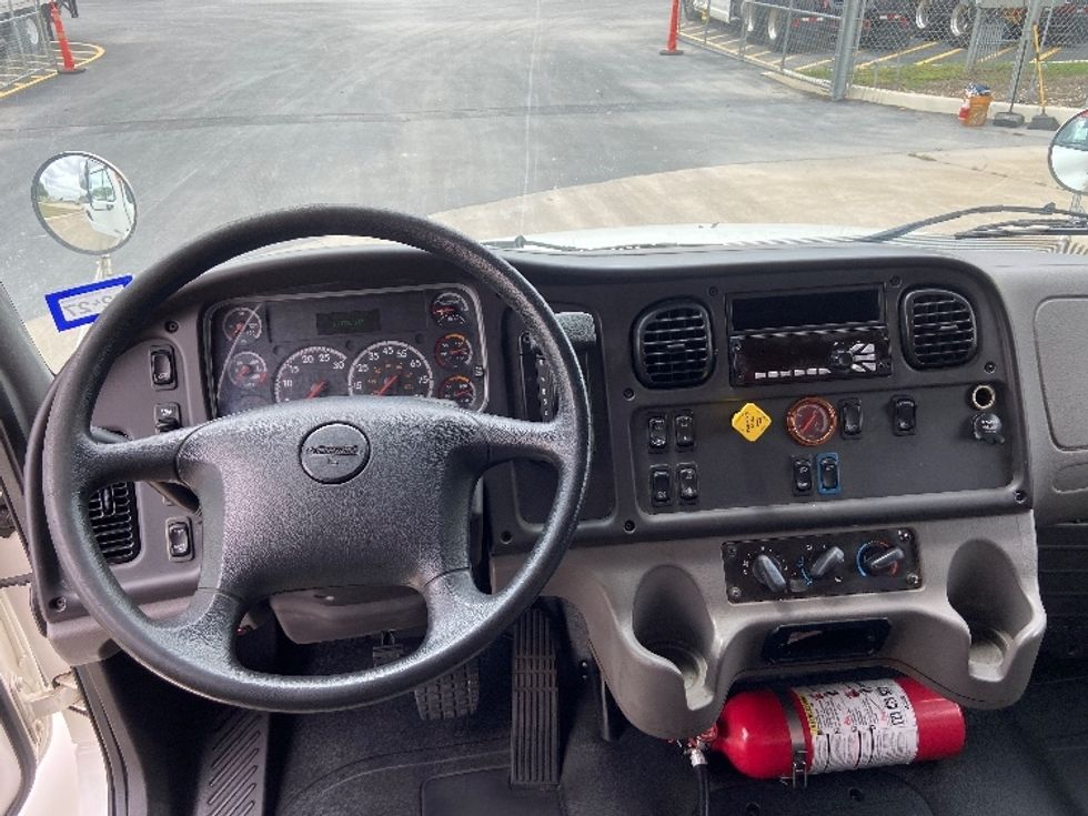 Medium Duty Box Truck-Light and Medium Duty Trucks-Freightliner-2019-M2-San Antonio-TX-130,724\n\t\tmiles-$ 61,500 - Image 18