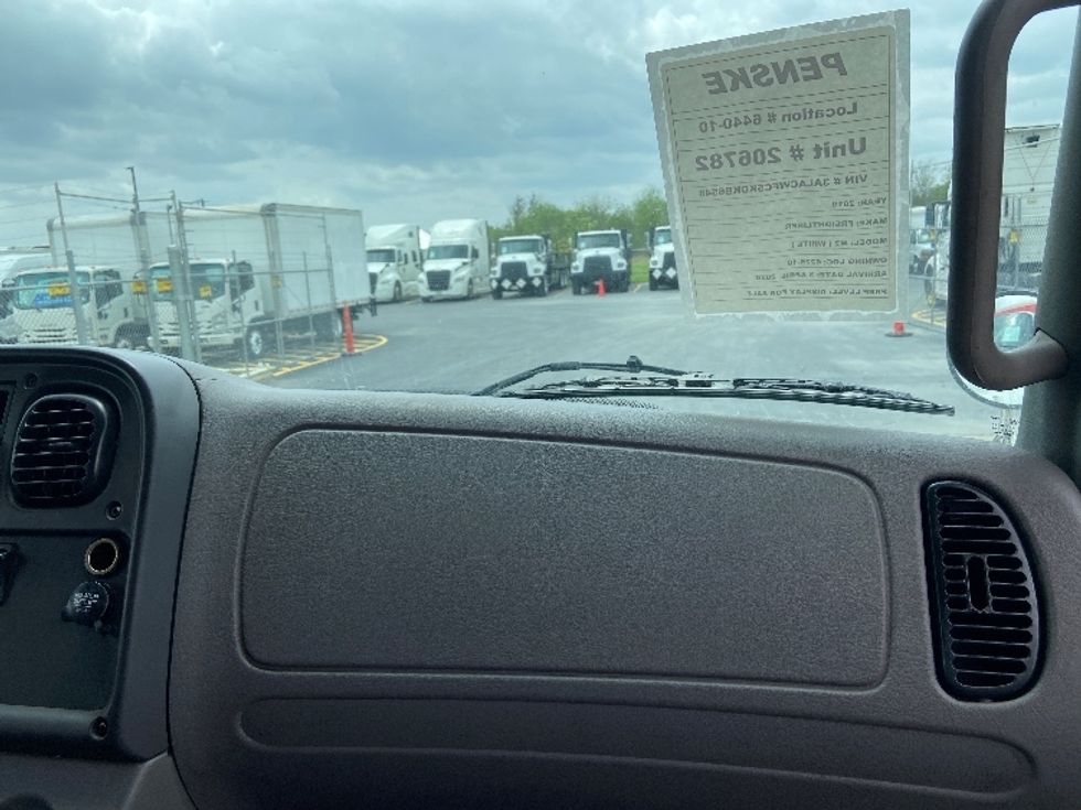Medium Duty Box Truck-Light and Medium Duty Trucks-Freightliner-2019-M2-San Antonio-TX-130,724\n\t\tmiles-$ 61,500 - Image 21