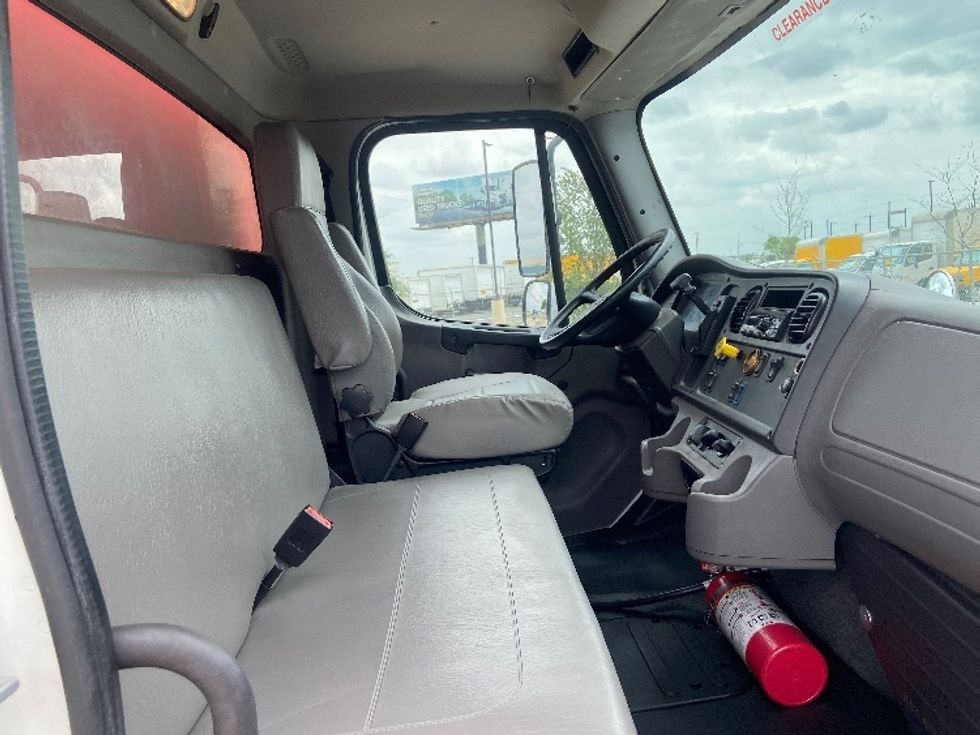 Medium Duty Box Truck-Light and Medium Duty Trucks-Freightliner-2019-M2-San Antonio-TX-130,724\n\t\tmiles-$ 61,500 - Image 22