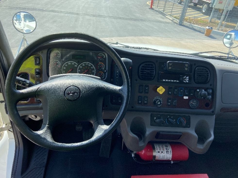 Medium Duty Box Truck-Light and Medium Duty Trucks-Freightliner-2019-M2-San Antonio-TX-276,073\n\t\tmiles-$ 24,500 - Image 18