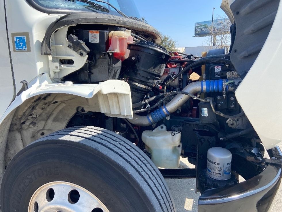 Medium Duty Box Truck-Light and Medium Duty Trucks-Freightliner-2019-M2-San Antonio-TX-276,073\n\t\tmiles-$ 24,500 - Image 23