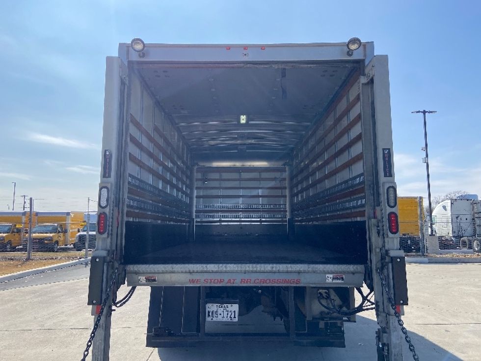 Medium Duty Box Truck-Light and Medium Duty Trucks-Freightliner-2019-M2-San Antonio-TX-276,073\n\t\tmiles-$ 24,500 - Image 8