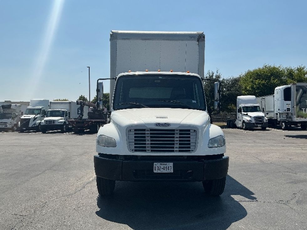 Medium Duty Box Truck-Light and Medium Duty Trucks-Freightliner-2019-M2-San Antonio-TX-316,000\n\t\tmiles-$ 28,500 - Image 2