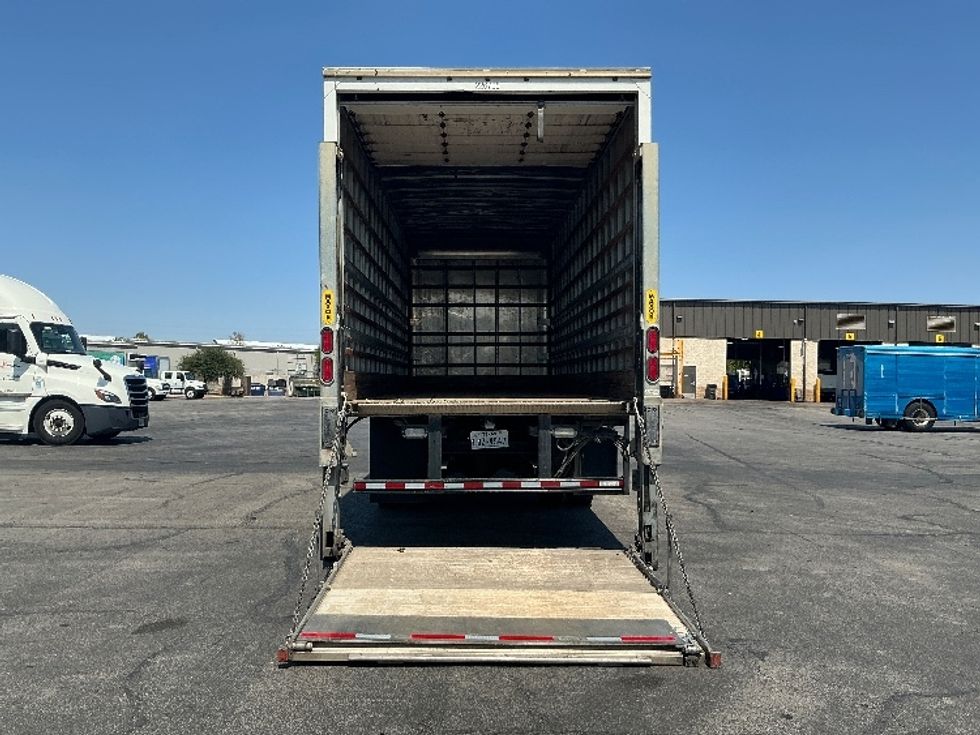 Medium Duty Box Truck-Light and Medium Duty Trucks-Freightliner-2019-M2-San Antonio-TX-316,000\n\t\tmiles-$ 28,500 - Image 9