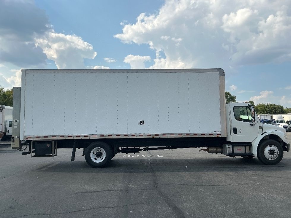 Medium Duty Box Truck-Light and Medium Duty Trucks-Freightliner-2019-M2-San Antonio-TX-346,769\n\t\tmiles-$ 23,750 - Image 15