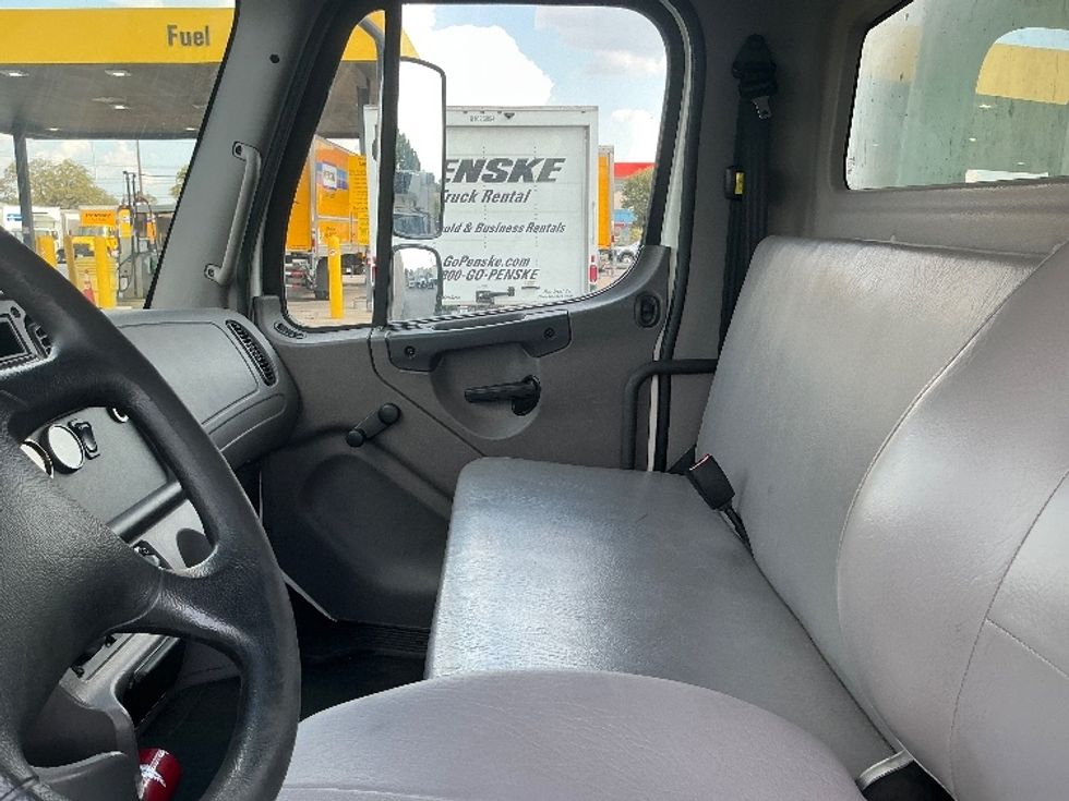 Medium Duty Box Truck-Light and Medium Duty Trucks-Freightliner-2019-M2-San Antonio-TX-346,769\n\t\tmiles-$ 23,750 - Image 19