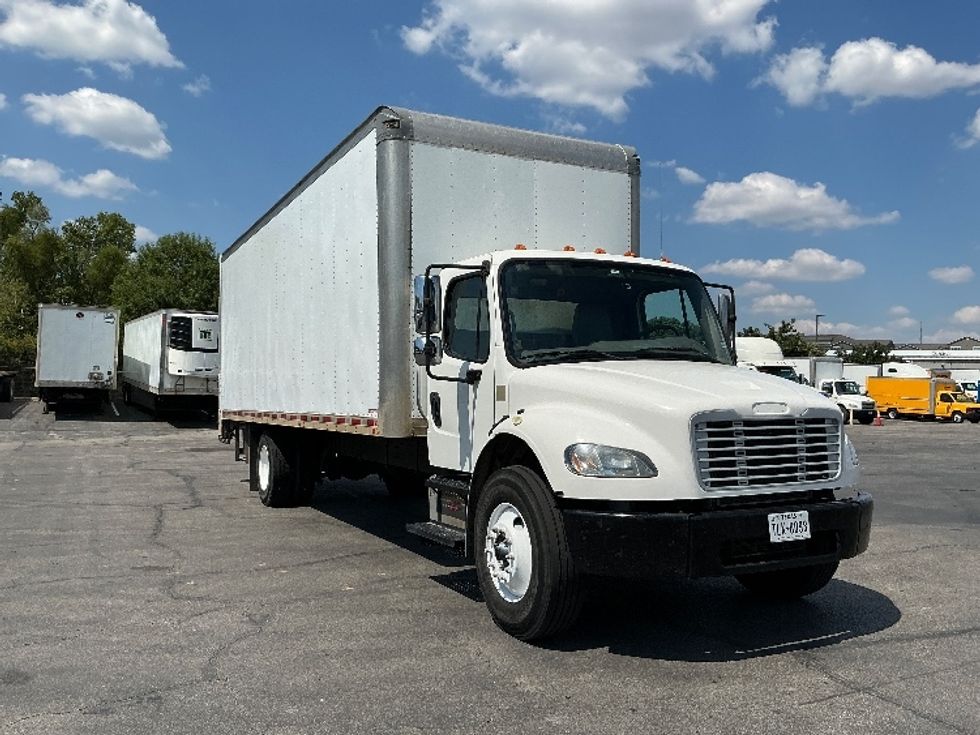 Medium Duty Box Truck-Light and Medium Duty Trucks-Freightliner-2019-M2-San Antonio-TX-404,617\n\t\tmiles-$ 21,250 - Image 1