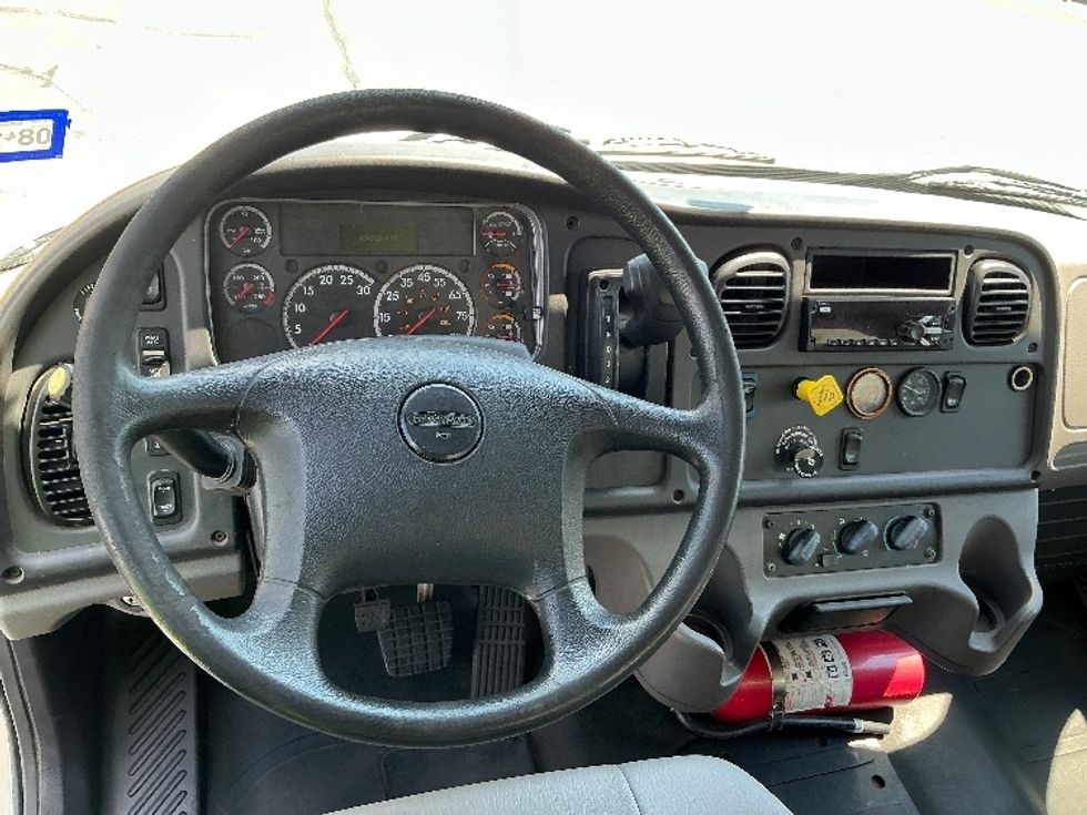 Medium Duty Box Truck-Light and Medium Duty Trucks-Freightliner-2019-M2-San Antonio-TX-404,617\n\t\tmiles-$ 21,250 - Image 13