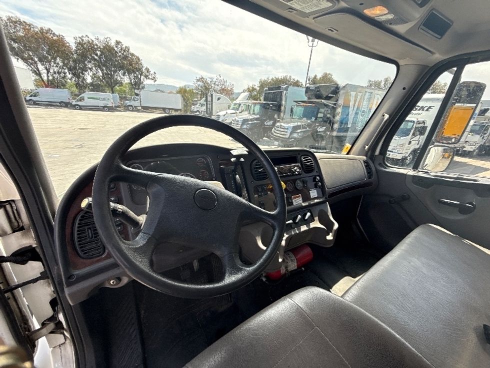 Medium Duty Box Truck-Light and Medium Duty Trucks-Freightliner-2019-M2-San Marcos-CA-114,082\n\t\tmiles-$ 65,000 - Image 18