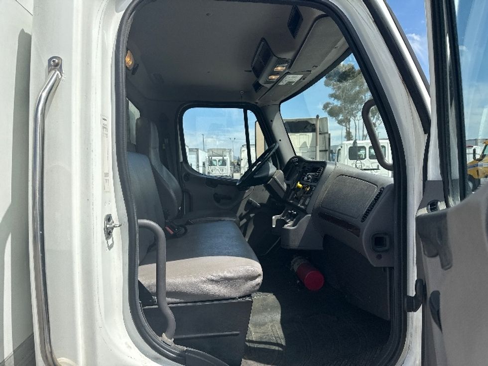 Medium Duty Box Truck-Light and Medium Duty Trucks-Freightliner-2019-M2-San Marcos-CA-114,082\n\t\tmiles-$ 65,000 - Image 20