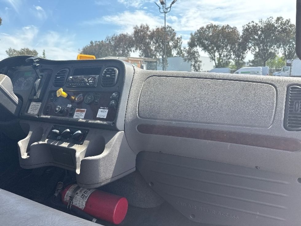 Medium Duty Box Truck-Light and Medium Duty Trucks-Freightliner-2019-M2-San Marcos-CA-114,082\n\t\tmiles-$ 65,000 - Image 21