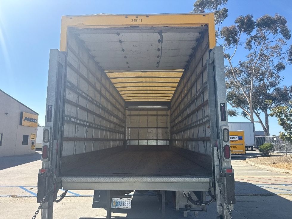 Medium Duty Box Truck-Light and Medium Duty Trucks-Freightliner-2019-M2-San Marcos-CA-124,217\n\t\tmiles-$ 54,000 - Image 8