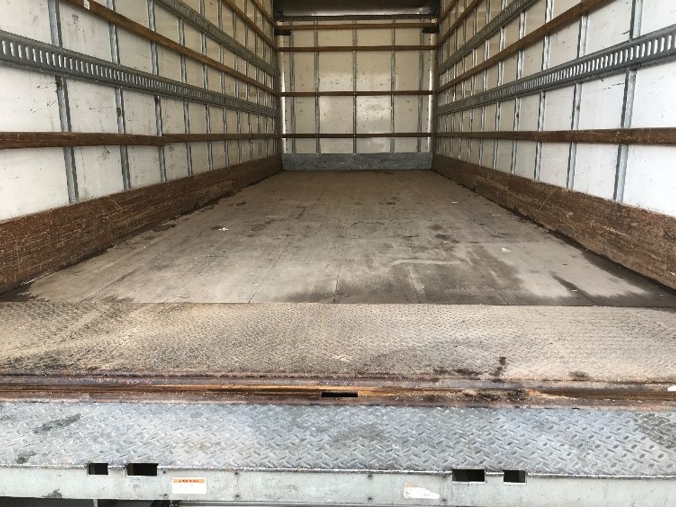 Medium Duty Box Truck-Light and Medium Duty Trucks-Freightliner-2019-M2-Scarborough-ON-193,661\n\t\tkm-$ 70,500 - Image 10