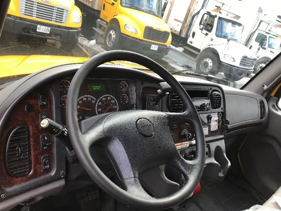 Medium Duty Box Truck-Light and Medium Duty Trucks-Freightliner-2019-M2-Scarborough-ON-193,661\n\t\tkm-$ 70,500 - Image 17