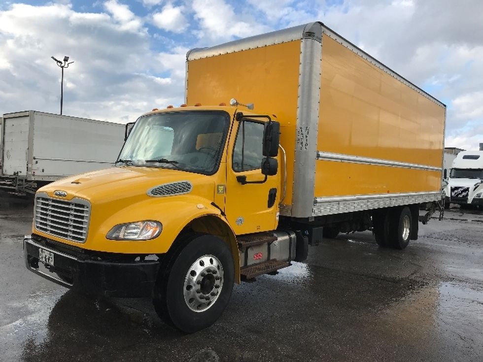 Medium Duty Box Truck-Light and Medium Duty Trucks-Freightliner-2019-M2-Scarborough-ON-193,661\n\t\tkm-$ 70,500 - Image 3