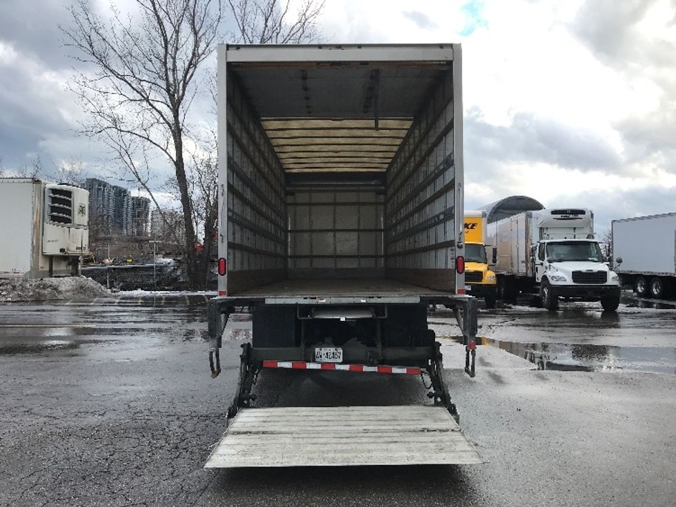 Medium Duty Box Truck-Light and Medium Duty Trucks-Freightliner-2019-M2-Scarborough-ON-193,661\n\t\tkm-$ 70,500 - Image 9