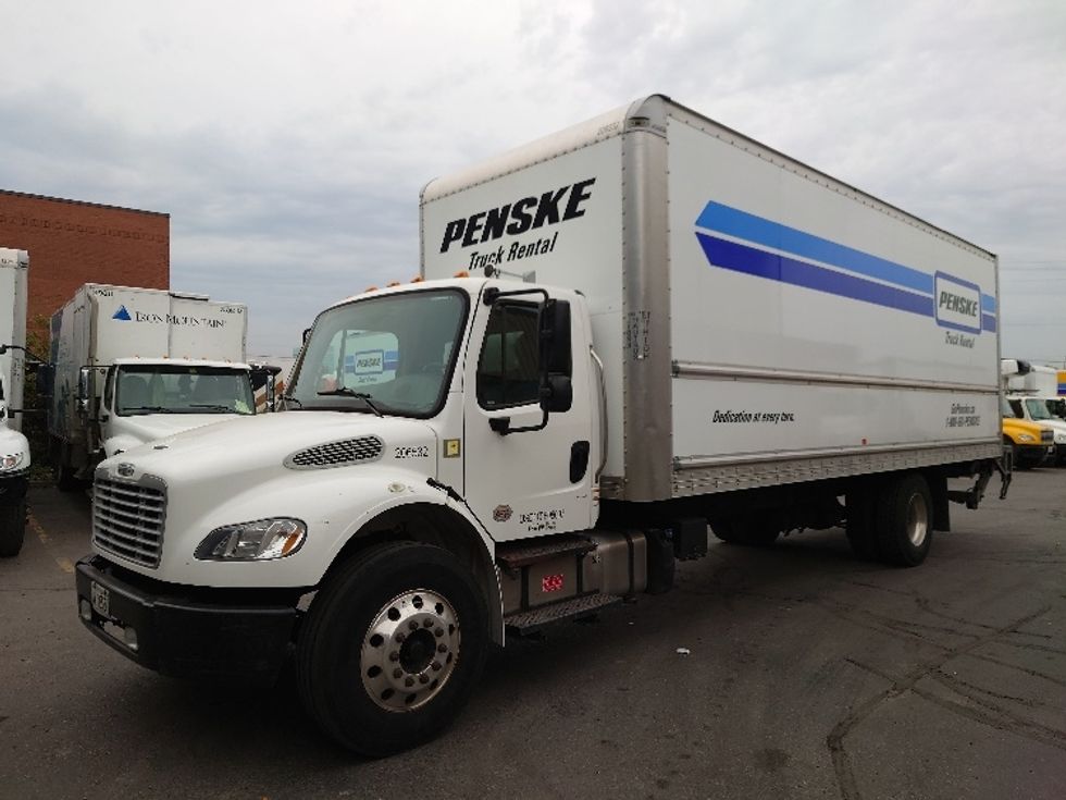 Medium Duty Box Truck-Light and Medium Duty Trucks-Freightliner-2019-M2-Scarborough-ON-231,275\n\t\tkm-$ 71,500 - Image 3