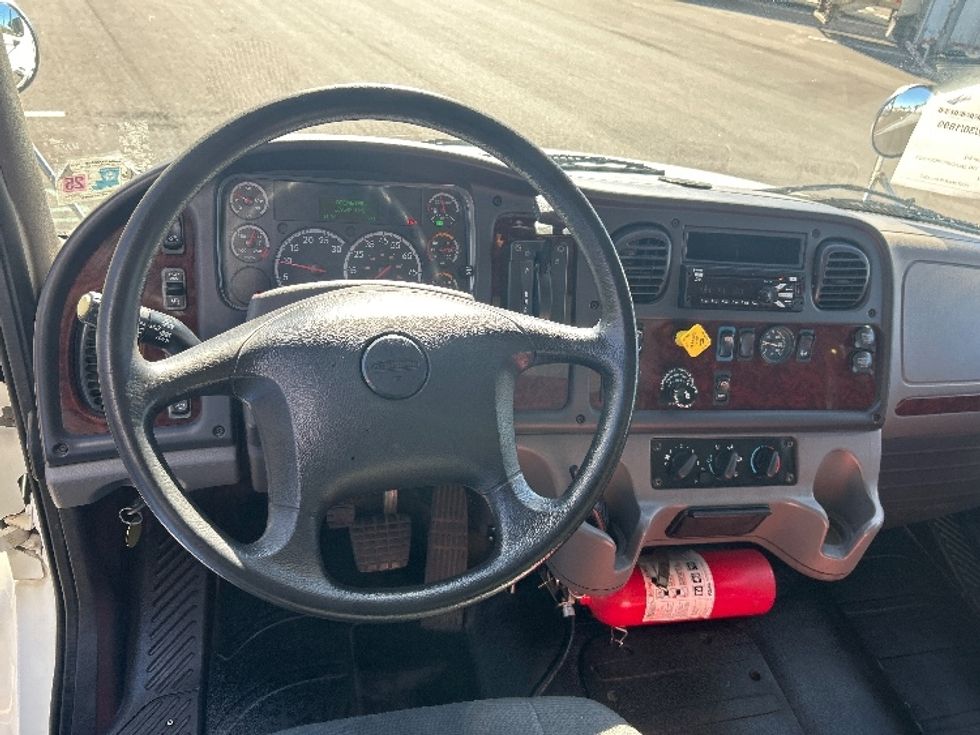 Medium Duty Box Truck-Light and Medium Duty Trucks-Freightliner-2019-M2-Shreveport-LA-139,548\n\t\tmiles-$ 53,500 - Image 17