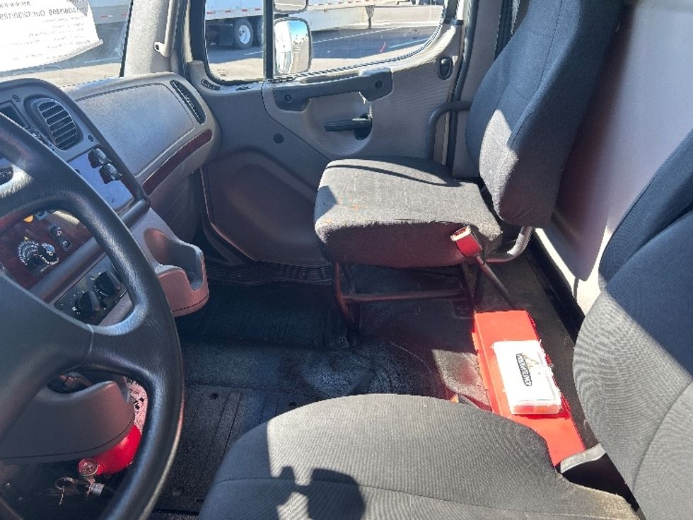 Medium Duty Box Truck-Light and Medium Duty Trucks-Freightliner-2019-M2-Shreveport-LA-139,548\n\t\tmiles-$ 53,500 - Image 18