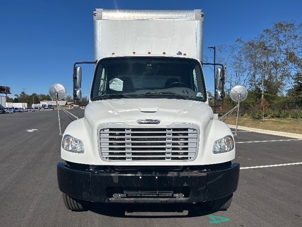 Medium Duty Box Truck-Light and Medium Duty Trucks-Freightliner-2019-M2-Shreveport-LA-139,548\n\t\tmiles-$ 53,500 - Image 2
