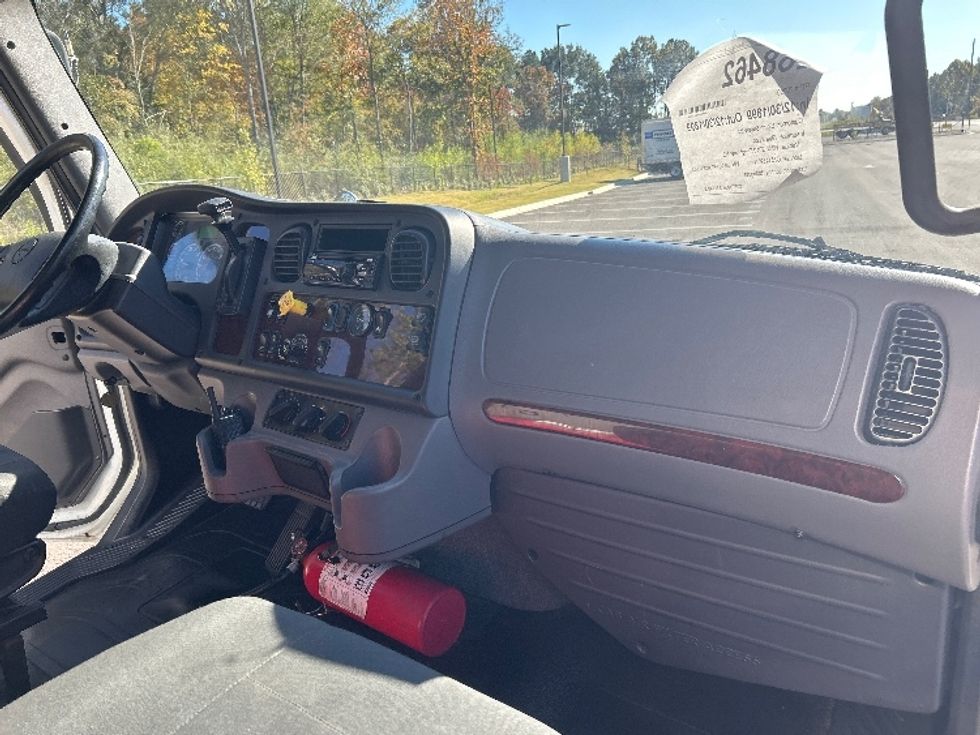 Medium Duty Box Truck-Light and Medium Duty Trucks-Freightliner-2019-M2-Shreveport-LA-139,548\n\t\tmiles-$ 53,500 - Image 20