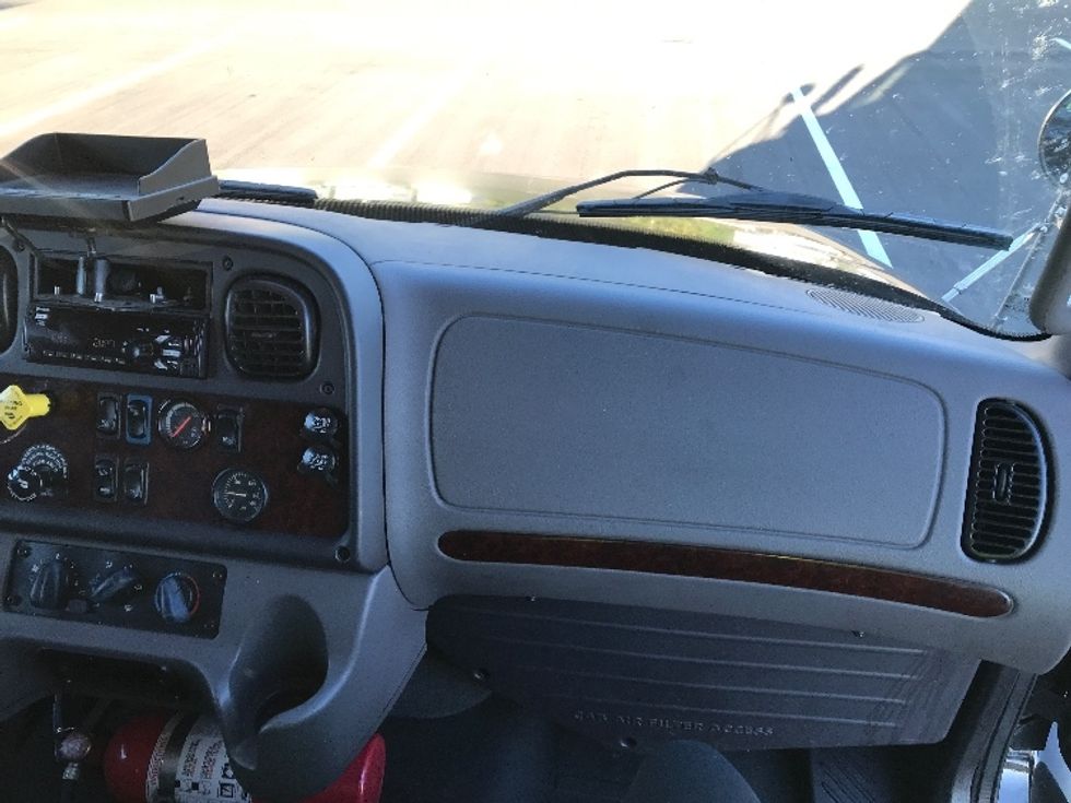 Medium Duty Box Truck-Light and Medium Duty Trucks-Freightliner-2019-M2-Shreveport-LA-337,485\n\t\tmiles-$ 21,250 - Image 21