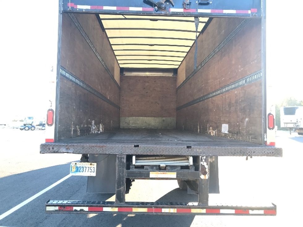 Medium Duty Box Truck-Light and Medium Duty Trucks-Freightliner-2019-M2-Shreveport-LA-337,485\n\t\tmiles-$ 21,250 - Image 8