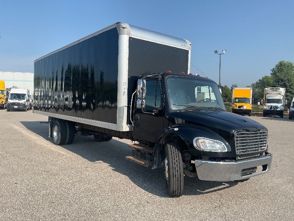 Medium Duty Box Truck-Light and Medium Duty Trucks-Freightliner-2019-M2-South Bend-IN-208,166\n\t\tmiles-$ 43,000 - Image 1