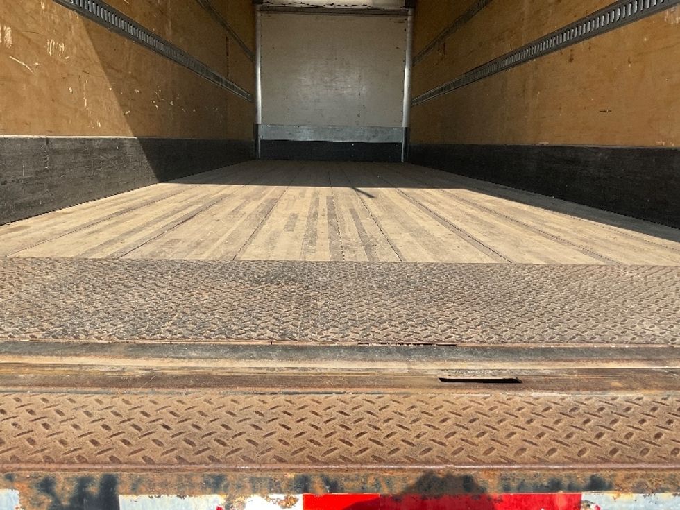 Medium Duty Box Truck-Light and Medium Duty Trucks-Freightliner-2019-M2-South Bend-IN-208,166\n\t\tmiles-$ 43,000 - Image 10