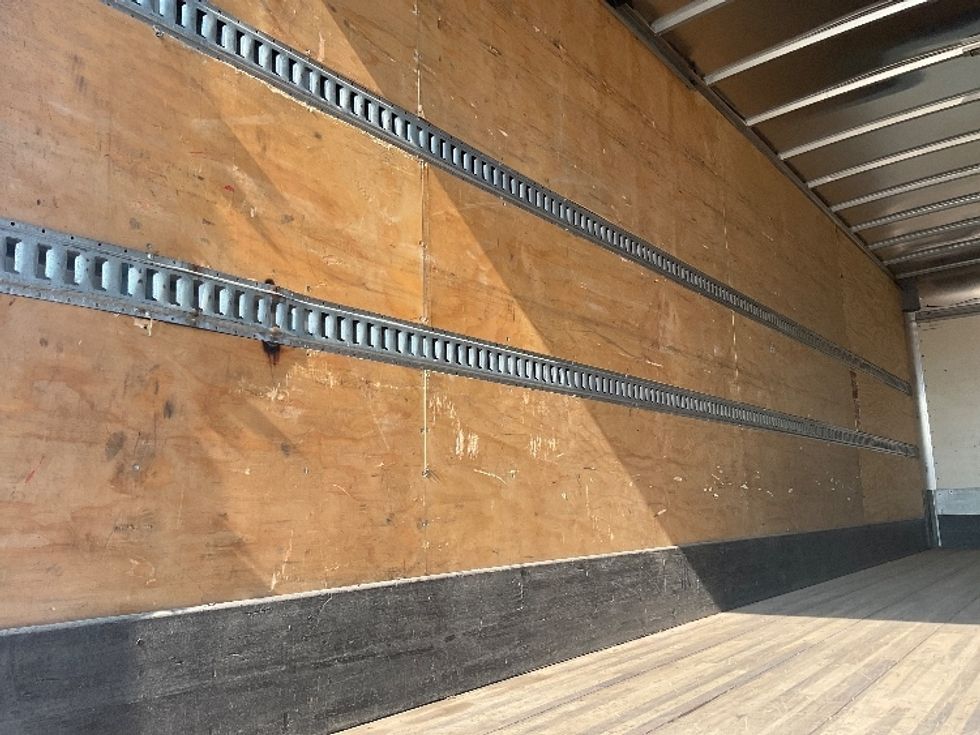 Medium Duty Box Truck-Light and Medium Duty Trucks-Freightliner-2019-M2-South Bend-IN-208,166\n\t\tmiles-$ 43,000 - Image 11