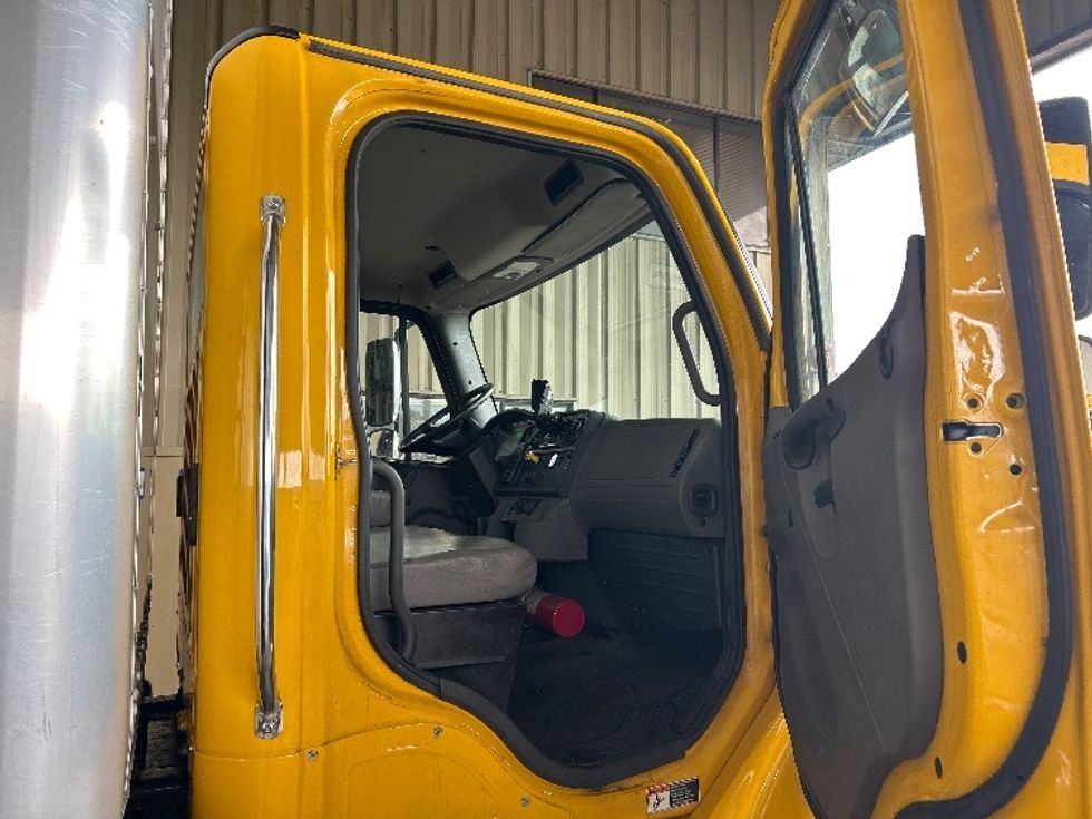 Medium Duty Box Truck-Light and Medium Duty Trucks-Freightliner-2019-M2-Sparks-NV-105,192\n\t\tmiles-$ 37,250 - Image 20