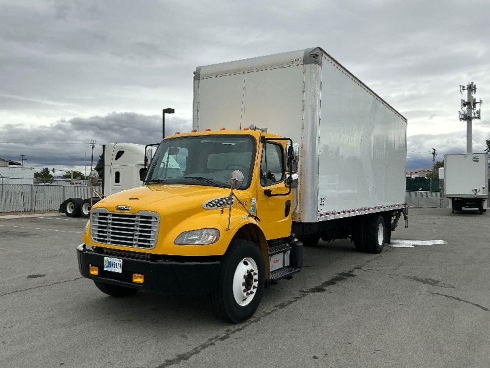 Medium Duty Box Truck-Light and Medium Duty Trucks-Freightliner-2019-M2-Sparks-NV-105,192\n\t\tmiles-$ 37,250 - Image 3