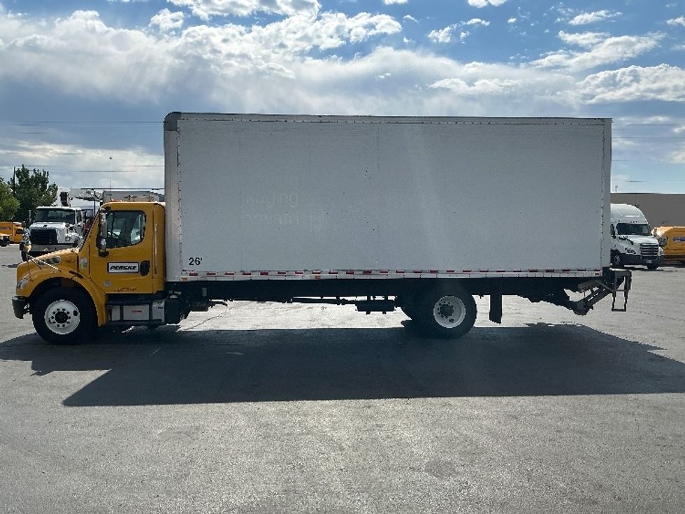 Medium Duty Box Truck-Light and Medium Duty Trucks-Freightliner-2019-M2-Sparks-NV-111,866\n\t\tmiles-$ 55,500 - Image 4