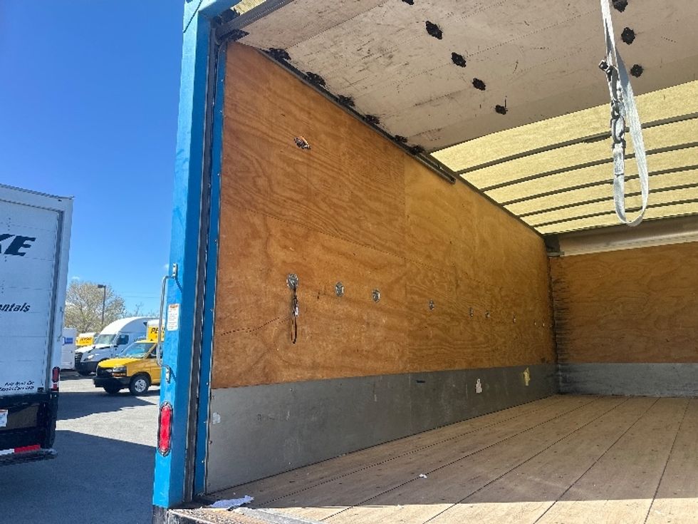 Medium Duty Box Truck-Light and Medium Duty Trucks-Freightliner-2019-M2-Sparks-NV-137,525\n\t\tmiles-$ 38,250 - Image 11