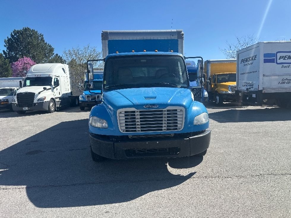 Medium Duty Box Truck-Light and Medium Duty Trucks-Freightliner-2019-M2-Sparks-NV-137,525\n\t\tmiles-$ 38,250 - Image 2