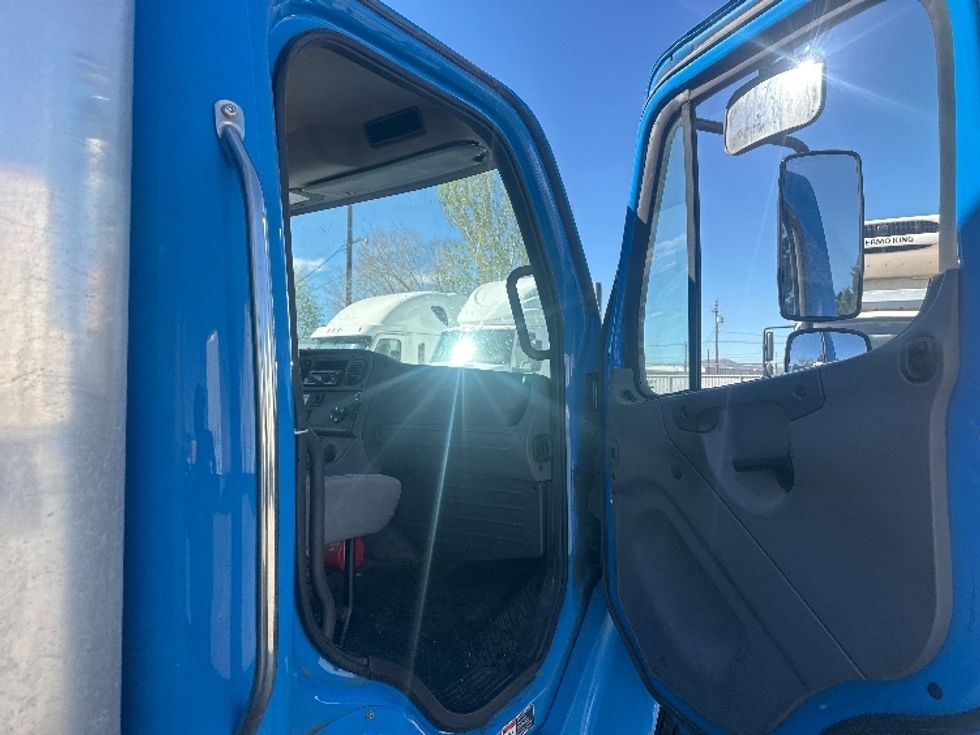 Medium Duty Box Truck-Light and Medium Duty Trucks-Freightliner-2019-M2-Sparks-NV-137,525\n\t\tmiles-$ 38,250 - Image 20