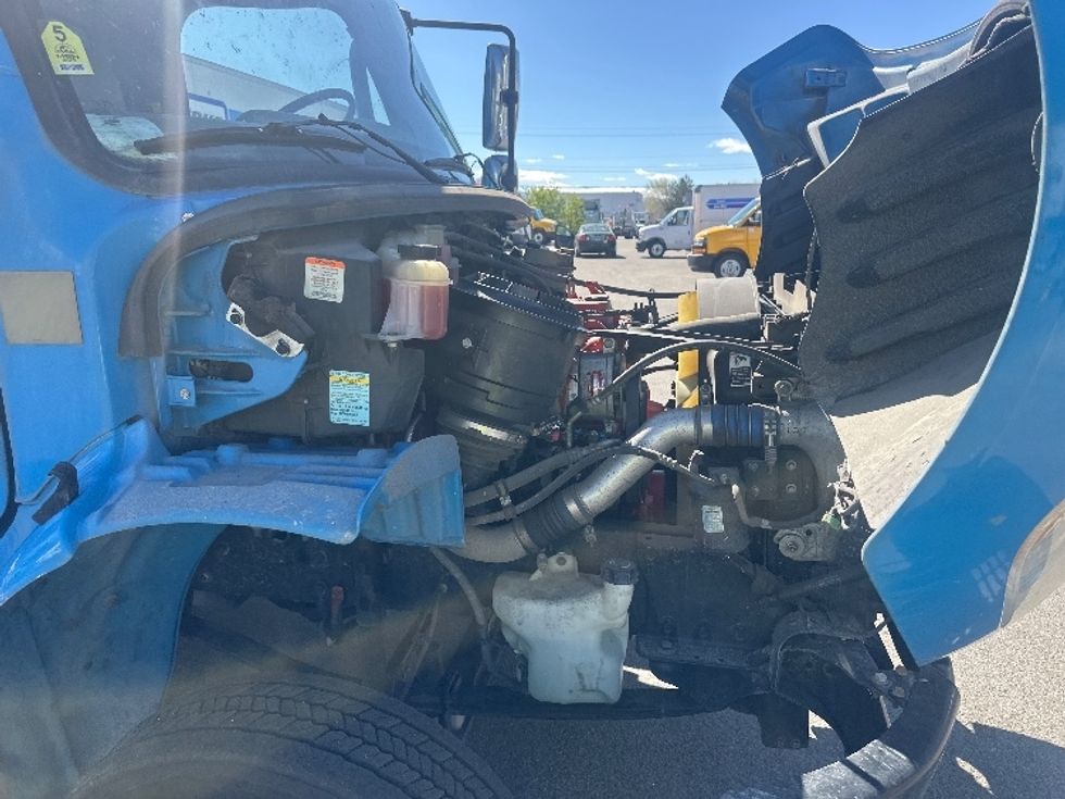 Medium Duty Box Truck-Light and Medium Duty Trucks-Freightliner-2019-M2-Sparks-NV-137,525\n\t\tmiles-$ 38,250 - Image 23