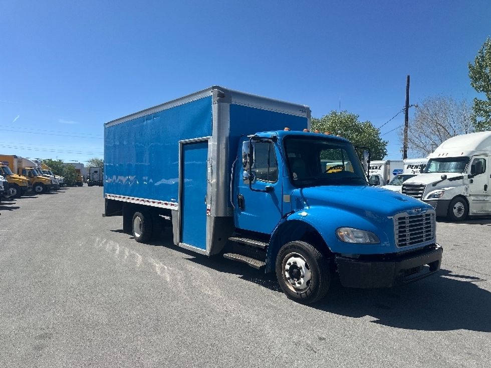 Medium Duty Box Truck-Light and Medium Duty Trucks-Freightliner-2019-M2-Sparks-NV-189,822\n\t\tmiles-$ 34,250 - Image 1