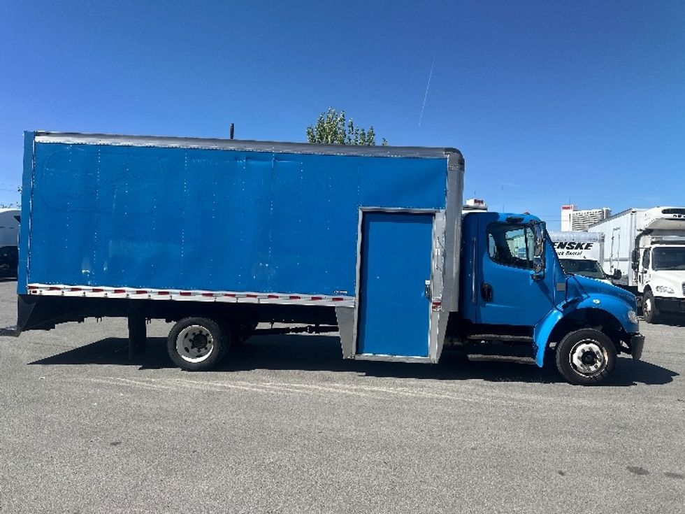 Medium Duty Box Truck-Light and Medium Duty Trucks-Freightliner-2019-M2-Sparks-NV-189,822\n\t\tmiles-$ 34,250 - Image 15