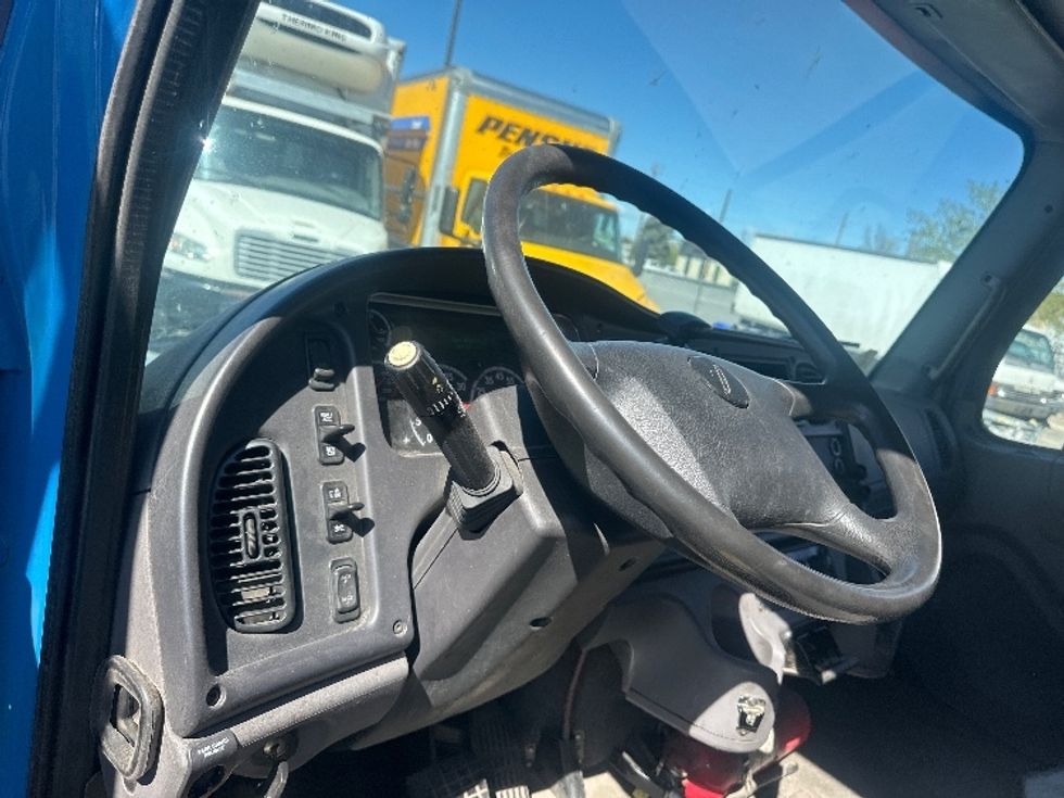 Medium Duty Box Truck-Light and Medium Duty Trucks-Freightliner-2019-M2-Sparks-NV-189,822\n\t\tmiles-$ 34,250 - Image 17