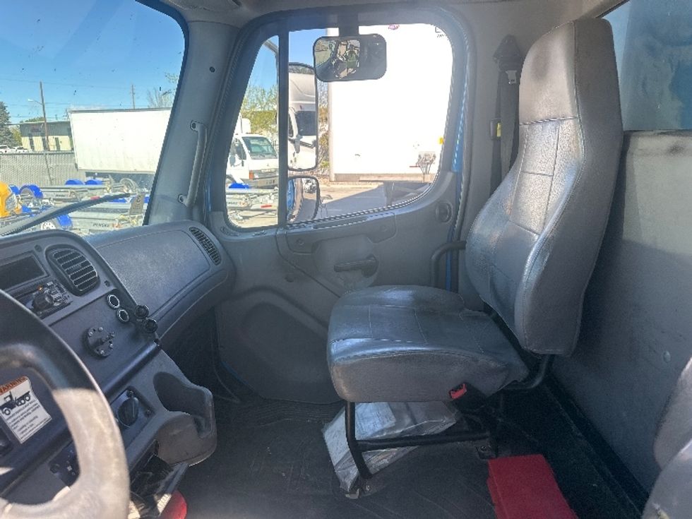 Medium Duty Box Truck-Light and Medium Duty Trucks-Freightliner-2019-M2-Sparks-NV-189,822\n\t\tmiles-$ 34,250 - Image 19