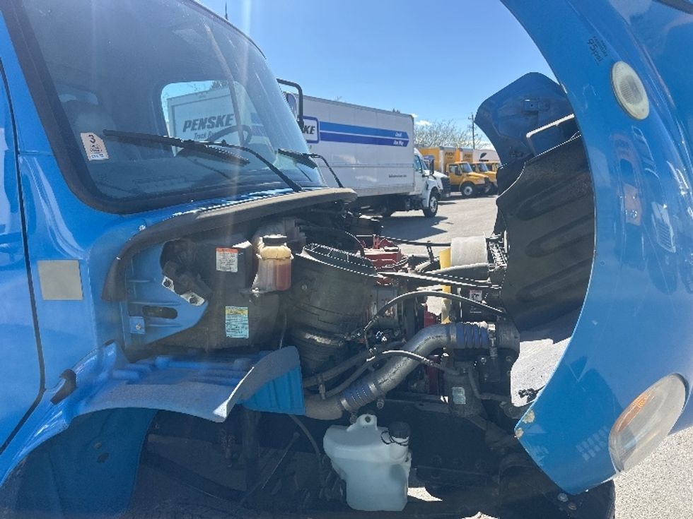 Medium Duty Box Truck-Light and Medium Duty Trucks-Freightliner-2019-M2-Sparks-NV-189,822\n\t\tmiles-$ 34,250 - Image 24