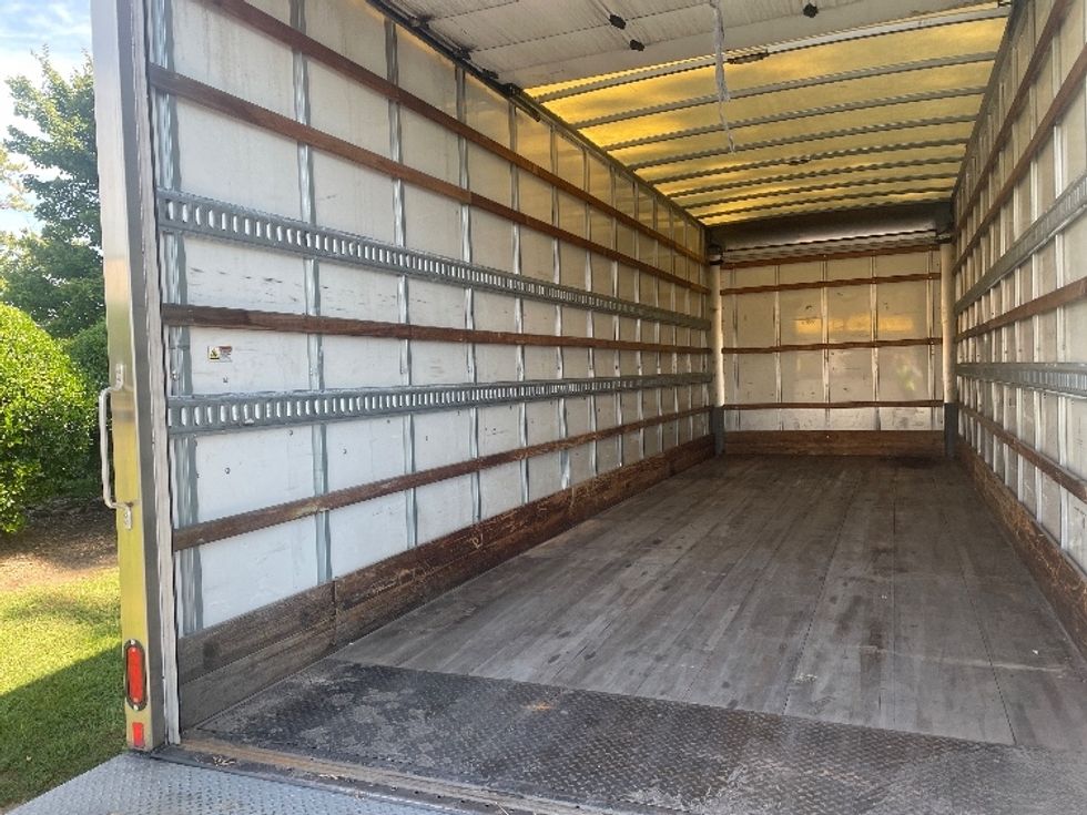 Medium Duty Box Truck-Light and Medium Duty Trucks-Freightliner-2019-M2-Spartanburg-SC-206,028\n\t\tmiles-$ 48,250 - Image 11
