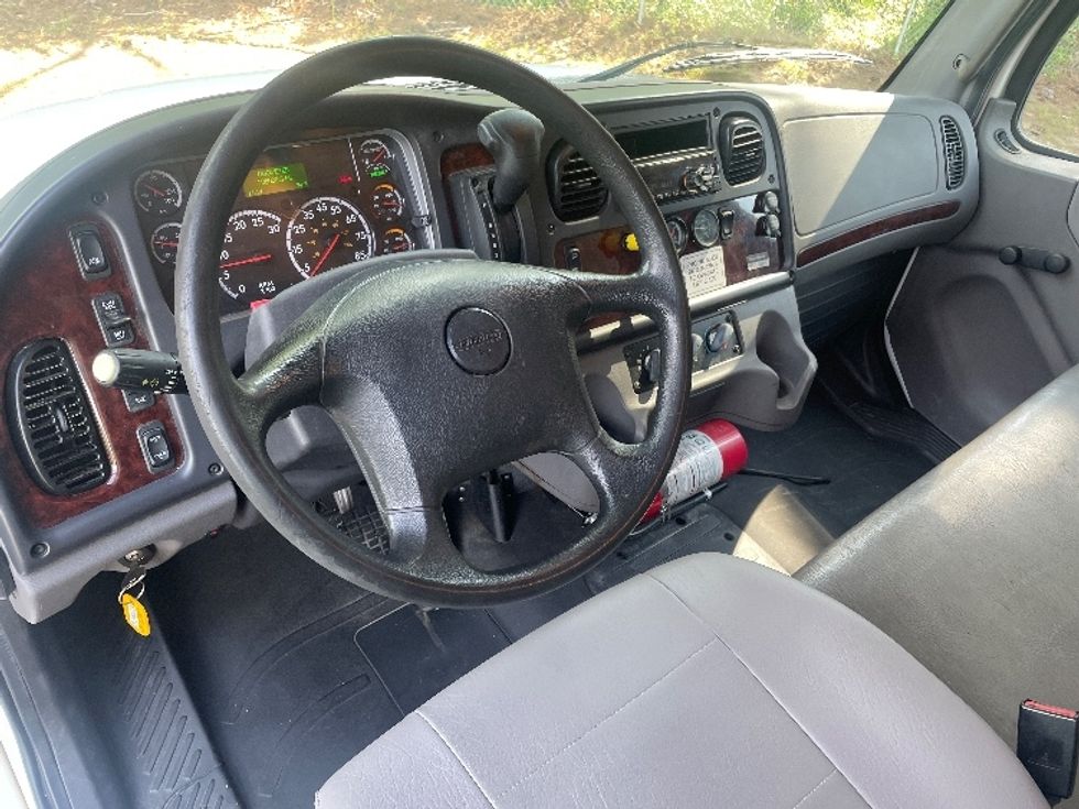 Medium Duty Box Truck-Light and Medium Duty Trucks-Freightliner-2019-M2-Spartanburg-SC-206,028\n\t\tmiles-$ 48,250 - Image 17